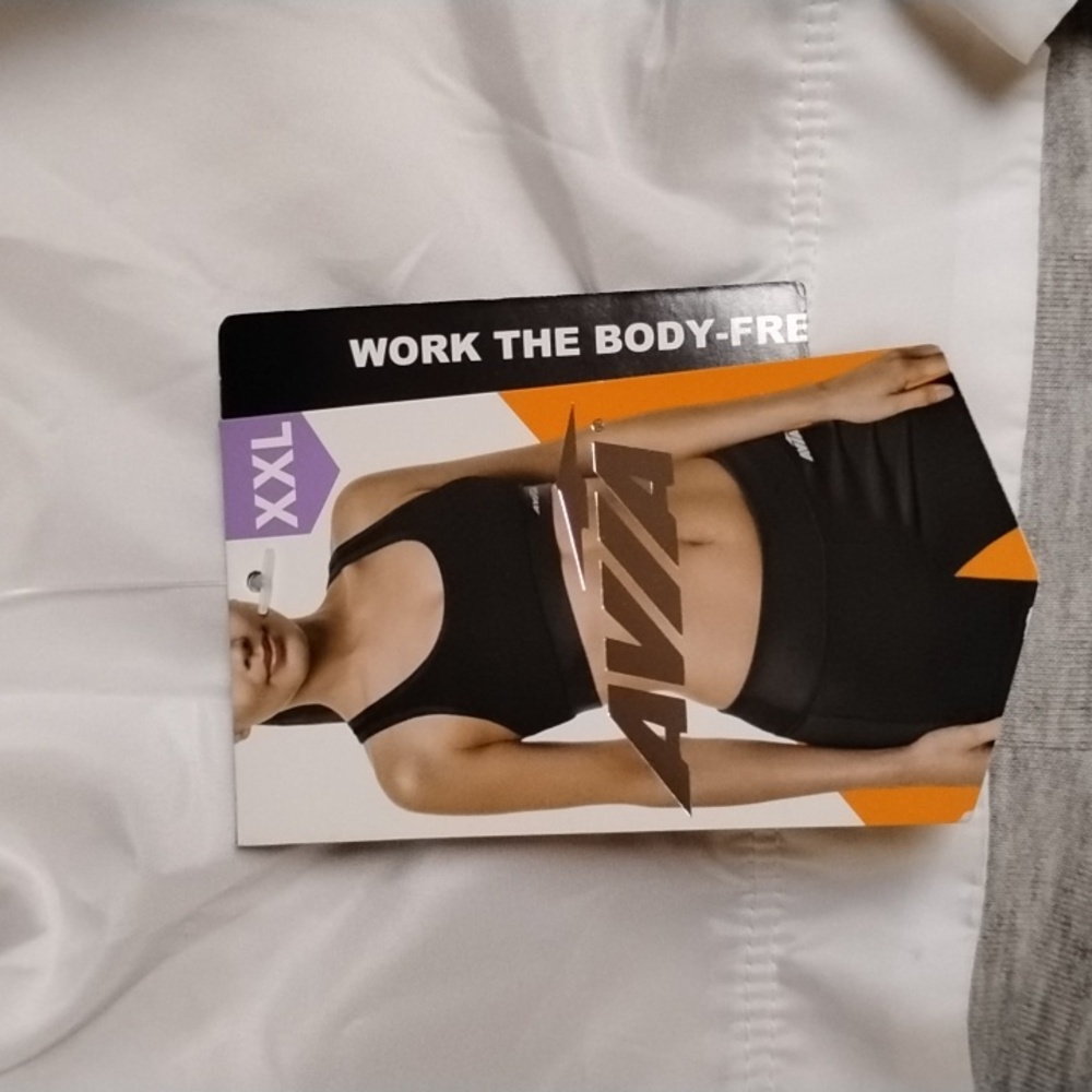 NWT - Avia Women's White and Gray Zip-Up Jacket - Picture 10 of 13